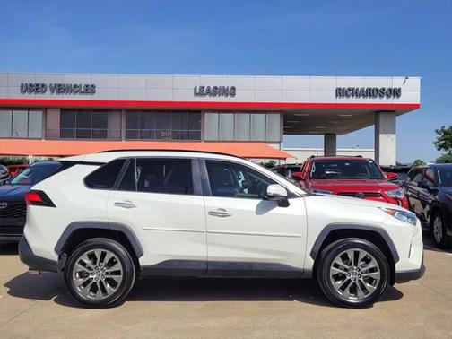 2020 Toyota RAV4 Limited