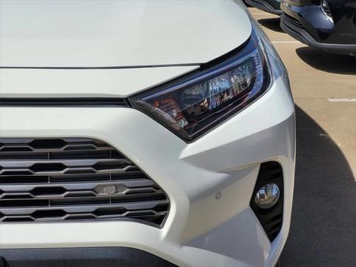 2020 Toyota RAV4 Limited
