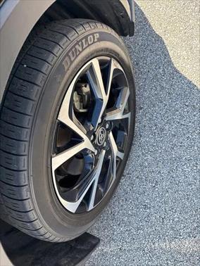 2021 Toyota C-HR XLE