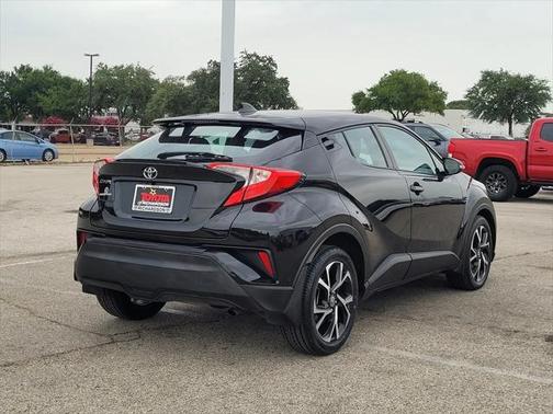 2021 Toyota C-HR XLE