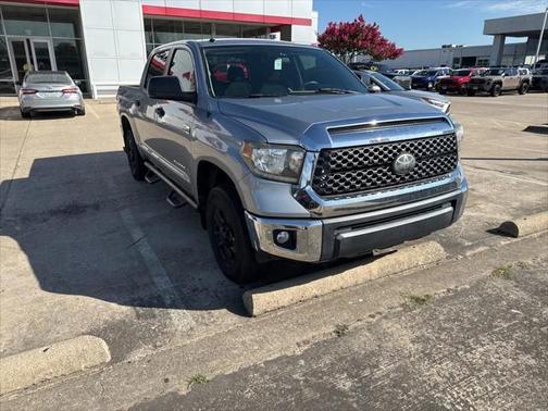 2018 Toyota Tundra SR5