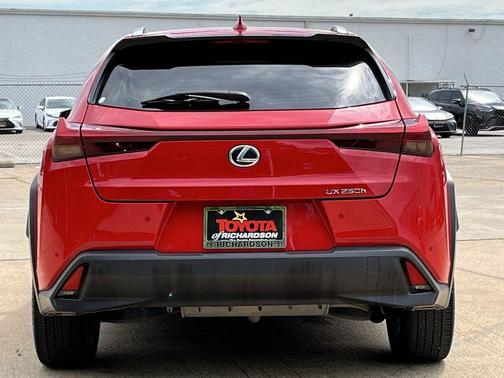 Redline 2024 Lexus UX 250h Base