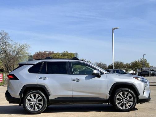 2023 Toyota RAV4 Limited