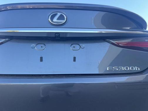 2024 Lexus ES 300h Luxury
