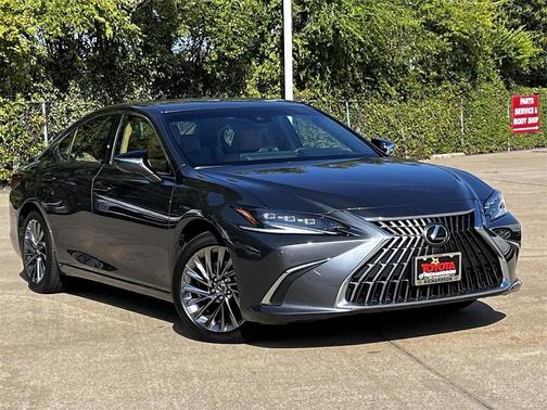 2024 Lexus ES 300h Luxury