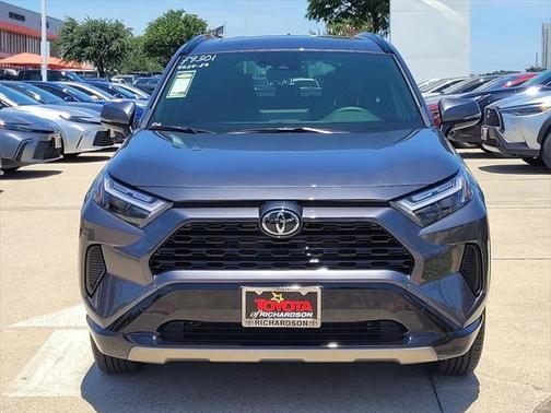 2025 Toyota RAV4 Hybrid SE