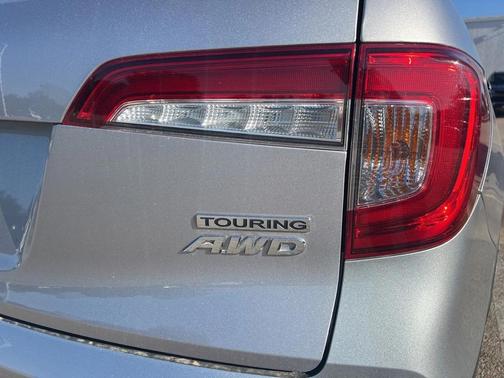 2021 Honda Pilot Touring 8-Passenger