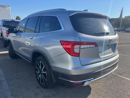 2021 Honda Pilot Touring 8-Passenger