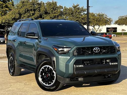 2025 Toyota 4Runner TRD Off Road
