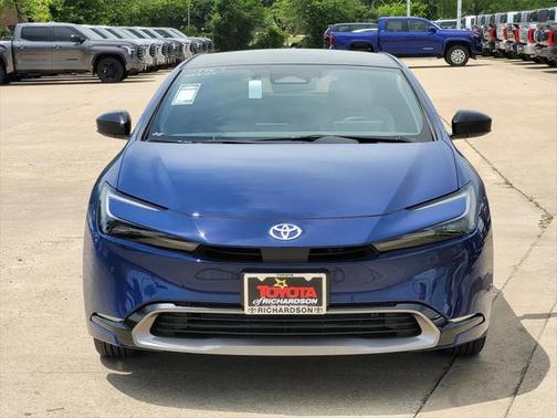 2025 Toyota Prius XLE