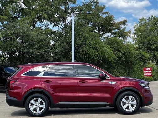 2023 Kia Sorento LX