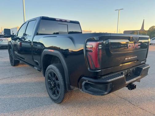 2024 GMC Sierra 2500 AT4