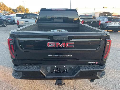 2024 GMC Sierra 2500 AT4
