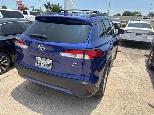 2024 Toyota Corolla Cross LE