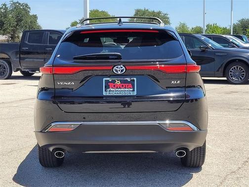 2024 Toyota Venza XLE