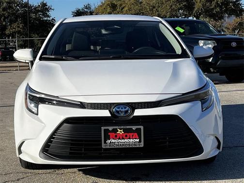 2025 Toyota Corolla Hybrid LE