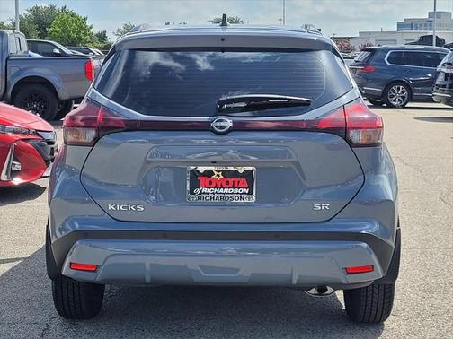 2024 Nissan Kicks SR
