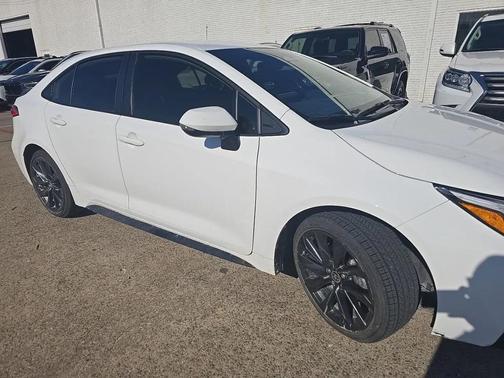 2025 Toyota Corolla Hybrid SE