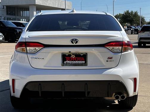 2025 Toyota Corolla Hybrid SE