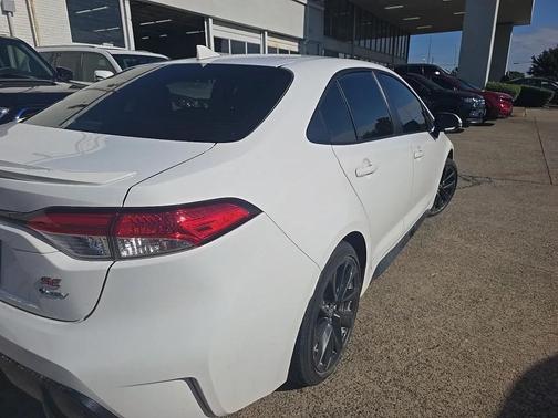 2025 Toyota Corolla Hybrid SE