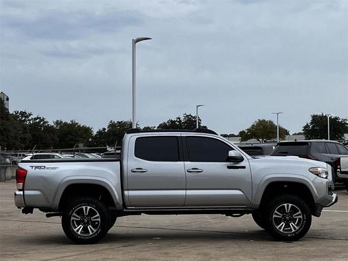 2017 Toyota Tacoma SR5