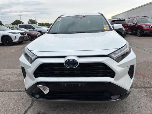2024 Toyota RAV4 Hybrid SE