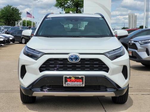 2024 Toyota RAV4 Hybrid SE