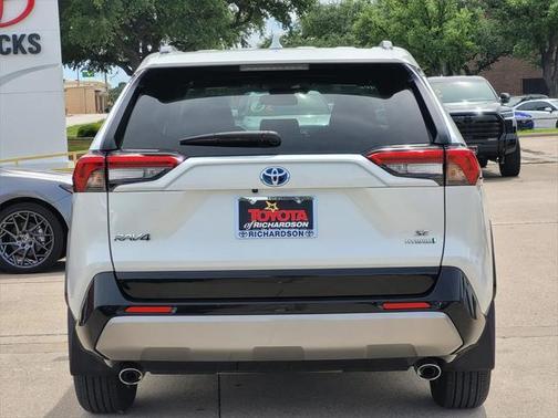 2024 Toyota RAV4 Hybrid SE