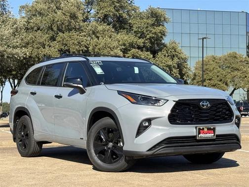 2025 Toyota Highlander Hybrid XLE