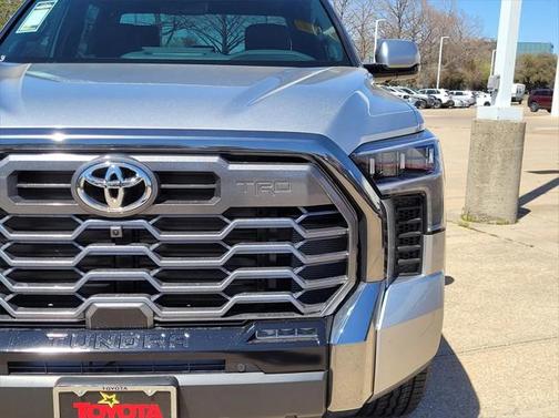 2025 Toyota Tundra Hybrid Platinum