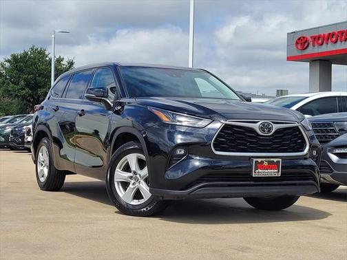 2021 Toyota Highlander LE