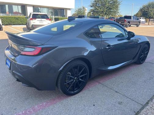 2024 Toyota GR86 Premium