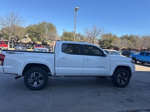 2019 Toyota Tacoma TRD Sport