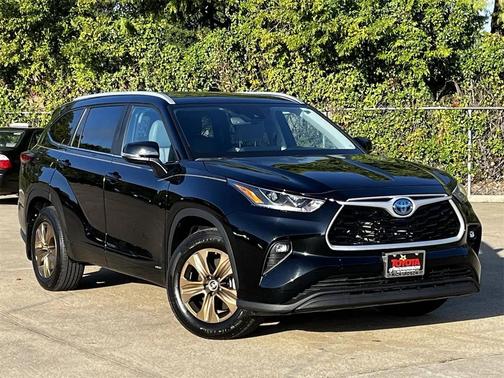 2023 Toyota Highlander Hybrid XLE
