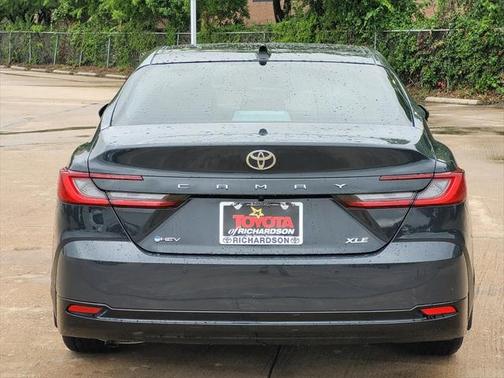 2025 Toyota Camry XLE