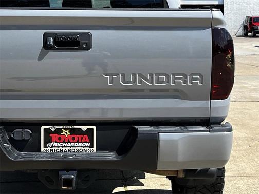 2020 Toyota Tundra SR5