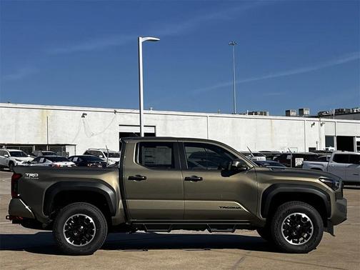 2025 Toyota Tacoma TRD Off Road