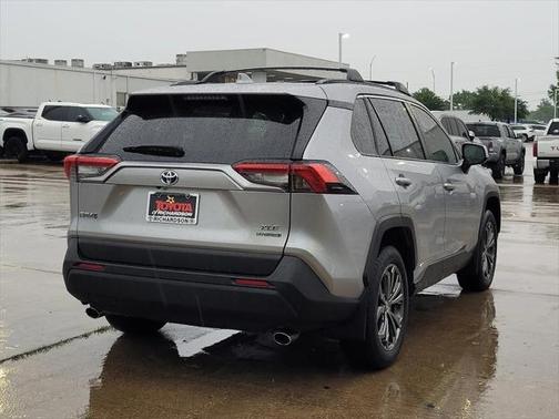 2022 Toyota RAV4 Hybrid XLE Premium