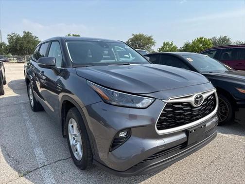 2023 Toyota Highlander LE