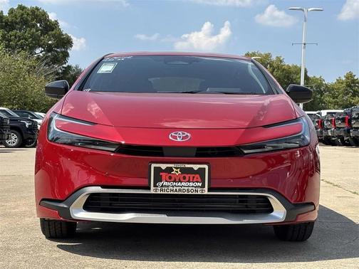 2026 Toyota Prius Plug-In Hybrid SE