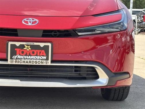 2026 Toyota Prius Plug-In Hybrid SE