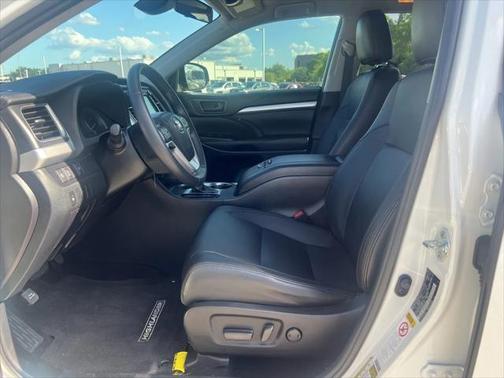 2019 Toyota Highlander LE Plus