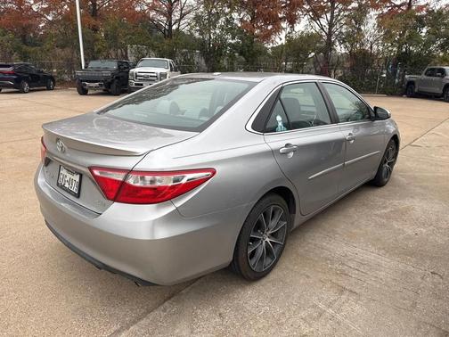 2016 Toyota Camry XSE