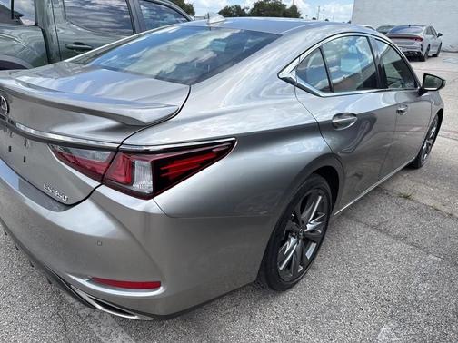 2019 Lexus ES 350 Luxury