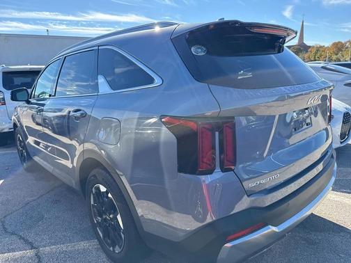2024 Kia Sorento S