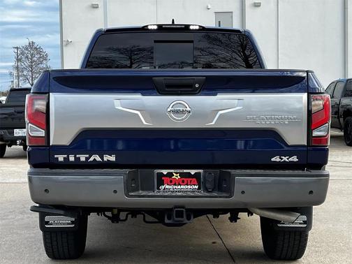 2022 Nissan Titan Platinum Reserve