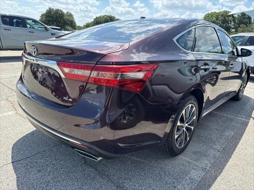 2018 Toyota Avalon XLE