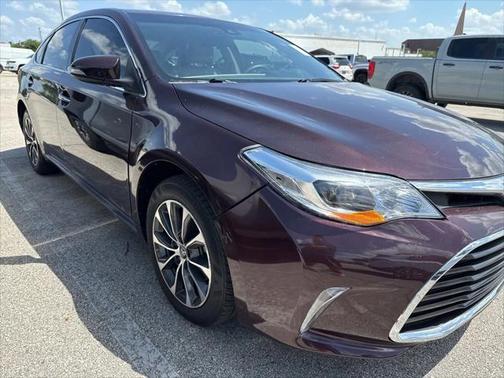 2018 Toyota Avalon XLE