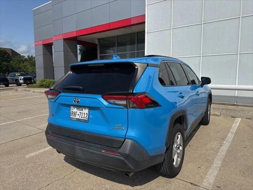 2021 Toyota RAV4 Hybrid LE