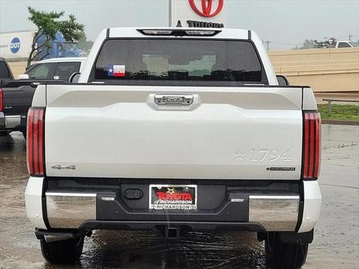 2025 Toyota Tundra Hybrid 1794 Edition